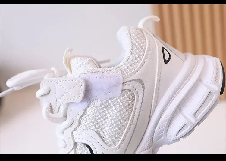 Kids Casual Running Shoes with Thick Soles Boys Girls Fashion Versatile Sports Shoes 2026 New Children Mesh Breathable Sneakers