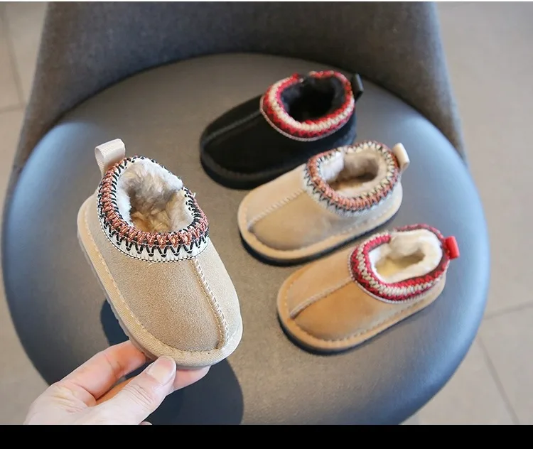 Baby Warm Casual Flat Low Top Snow Boots 2025 Winter Fashion Childrens' Concise Soft Soled Comfortable Non Slip Cotton Shoes
