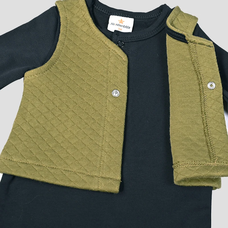 AA-New Arrivals Winter Shabbos Robe Boy and Girls Family Clothing Set baby Footie Cotton Spandex and Outer Warm sandwich Layer