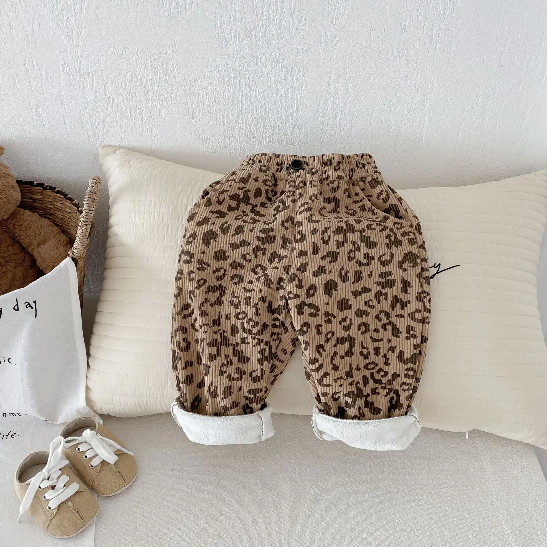 Winter 0-5Y Baby Boys Girls Corduroy Pants Fleece Lined Leopard Floral Print Wide Leg Trousers Warm Soft Children Clothing