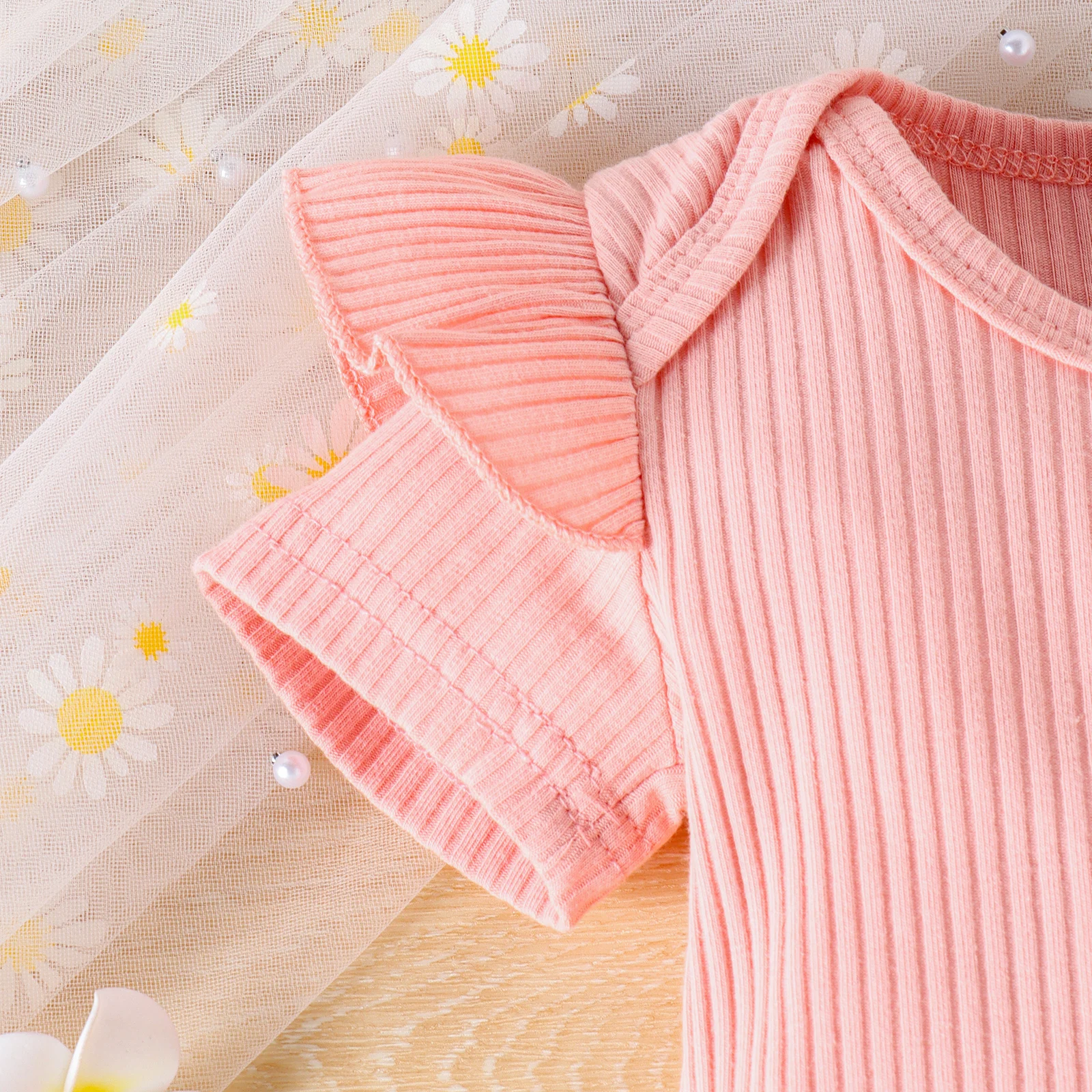 2pcs Cross-border Summer New Girl Sweet and Cute 1-7 Years Old Top Short-Sleeved Shirt + Printed Bib Pants