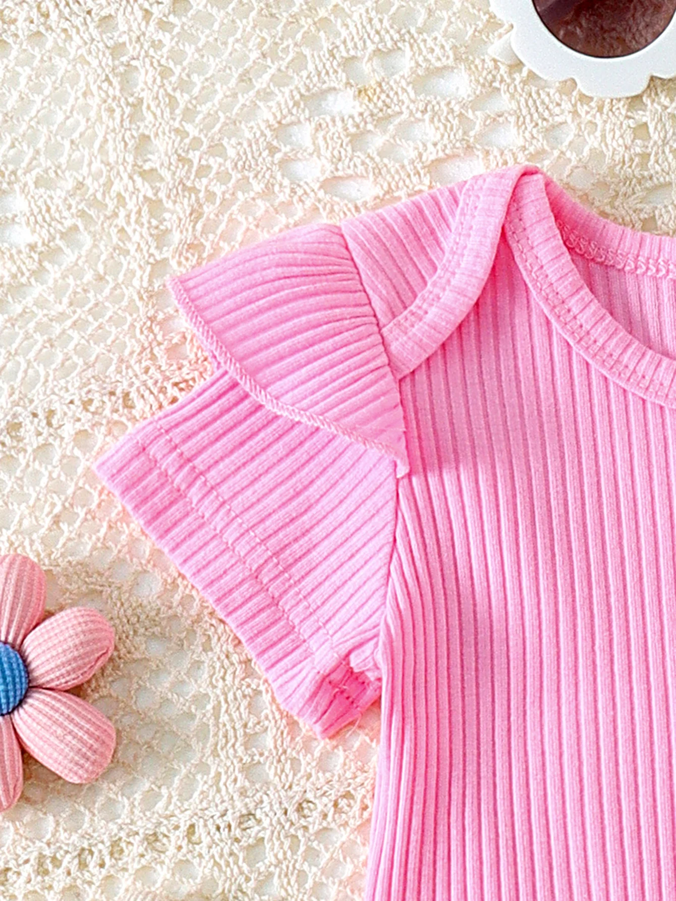 2pcs Cross-border Summer New Girl Sweet and Cute 1-7 Years Old Top Short-Sleeved Shirt + Printed Bib Pants