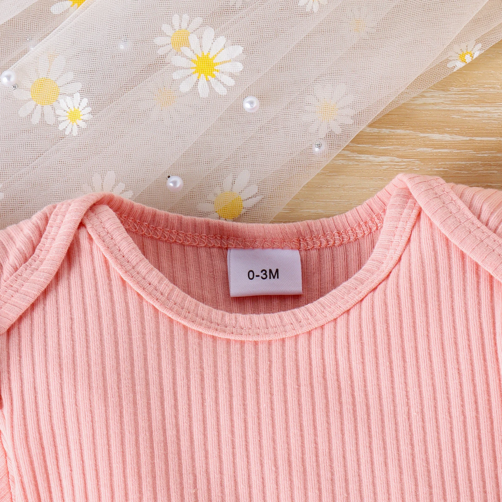 2pcs Cross-border Summer New Girl Sweet and Cute 1-7 Years Old Top Short-Sleeved Shirt + Printed Bib Pants