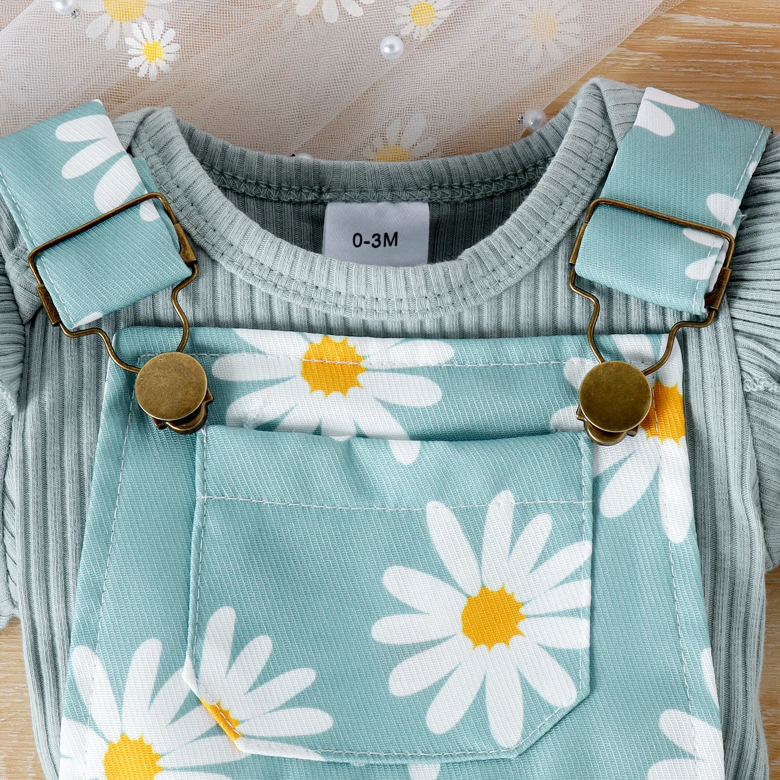 2pcs Cross-border Summer New Girl Sweet and Cute 1-7 Years Old Top Short-Sleeved Shirt + Printed Bib Pants