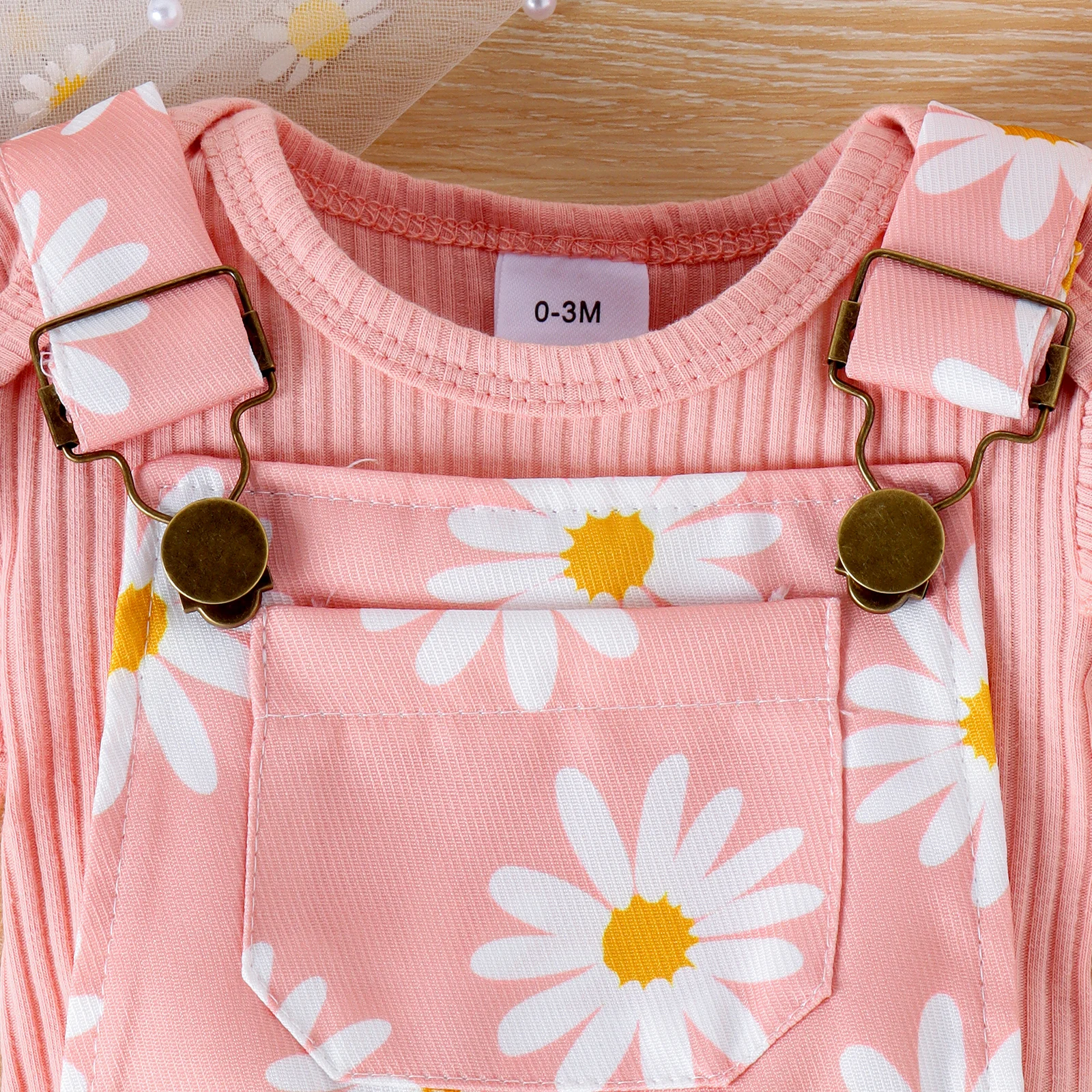 2pcs Cross-border Summer New Girl Sweet and Cute 1-7 Years Old Top Short-Sleeved Shirt + Printed Bib Pants