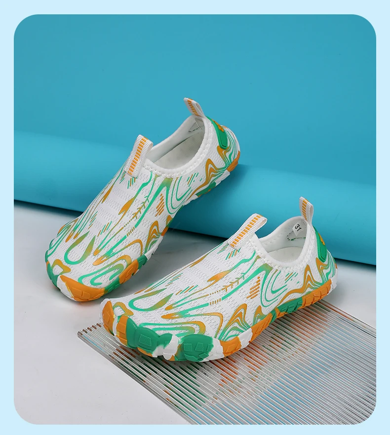 Boys Girls Aqua Shoes Kids Quick Drying Sneakers Drainage Design Hiking Wading Water Shoes Children Mesh Swimming Beach Barefoot