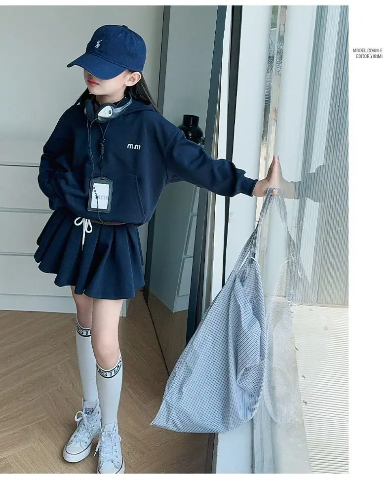 Girls Autumn Casual Outfit Set Two-Piece Long-Sleeve Top + Short Skirt Set Children's Clothing Set Suitable for Girls Aged 7-17