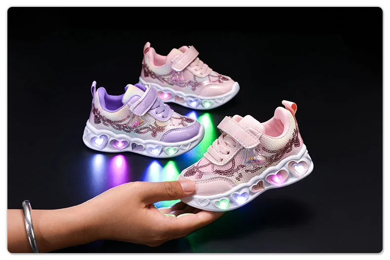 New LED Children Cute Cartoon Sequin Casual Sneaker for Children Shoes Girl Mesh Breathable Lighting Shoes Baby Illuminated Shoe