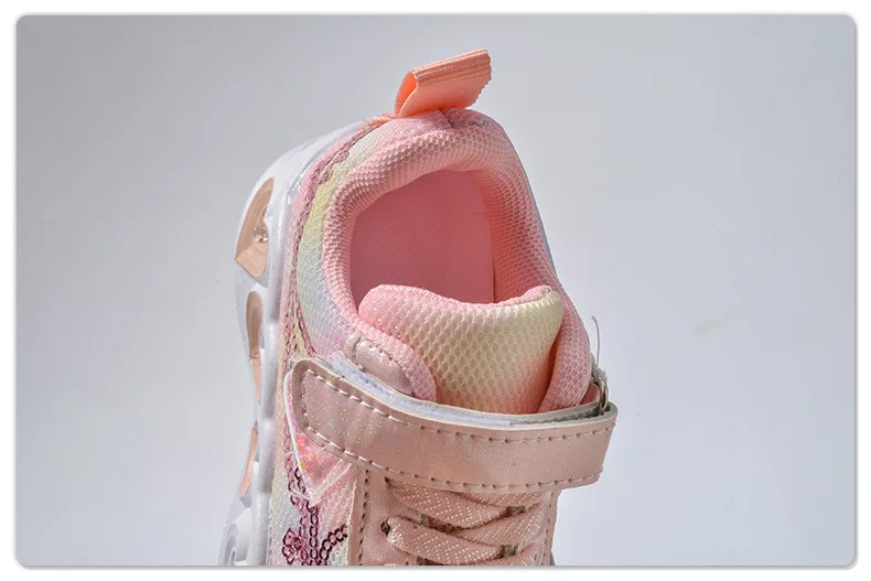 New LED Children Cute Cartoon Sequin Casual Sneaker for Children Shoes Girl Mesh Breathable Lighting Shoes Baby Illuminated Shoe