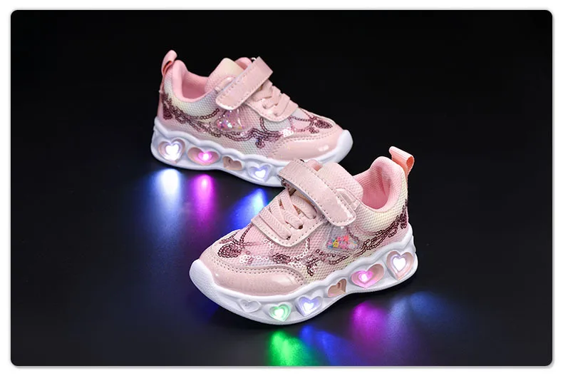 New LED Children Cute Cartoon Sequin Casual Sneaker for Children Shoes Girl Mesh Breathable Lighting Shoes Baby Illuminated Shoe