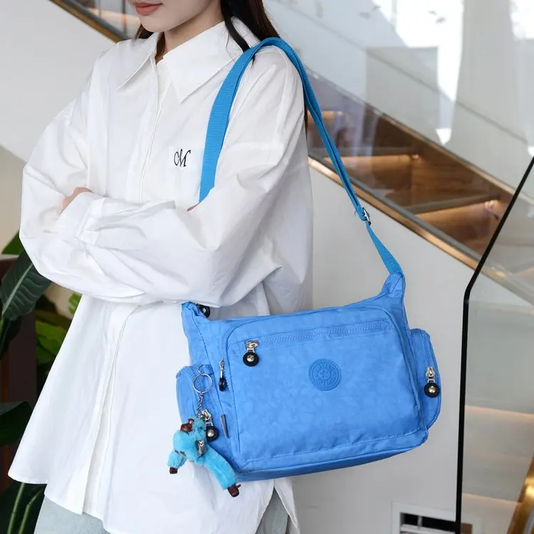Unique Commuter Diaper Bag Ladies Messenger Bag Solid Color Leather Designer Paris Fashion Popular Classic