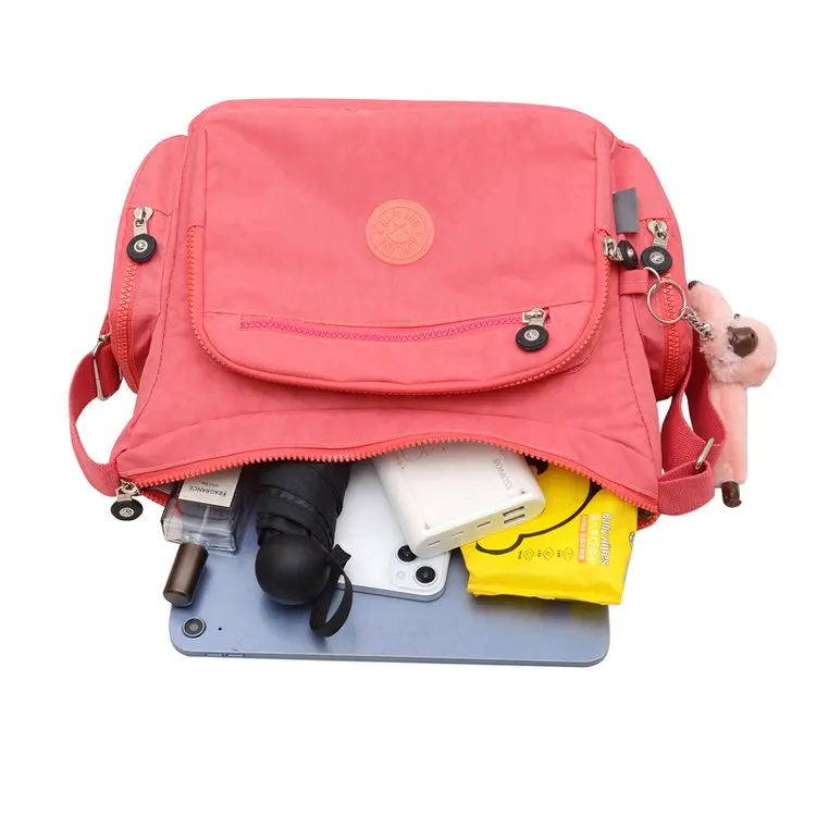 Unique Commuter Diaper Bag Ladies Messenger Bag Solid Color Leather Designer Paris Fashion Popular Classic