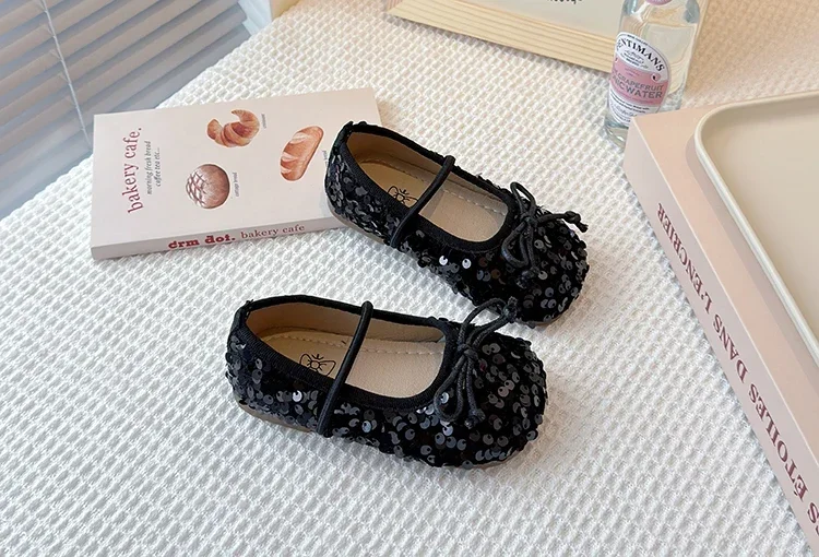 Girls' Shoes 2025 Spring New Fashion Little Girl Sequin Princess Shoes Soft Sole Girls' Shallow Mouth Single Shoes Breathable