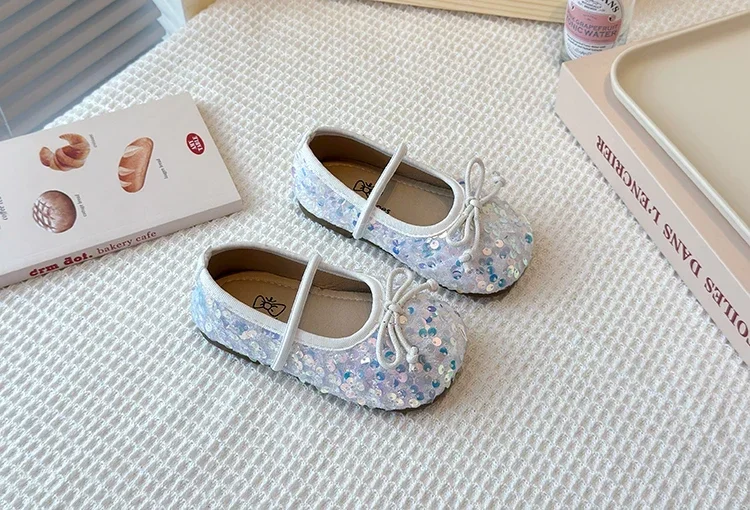Girls' Shoes 2025 Spring New Fashion Little Girl Sequin Princess Shoes Soft Sole Girls' Shallow Mouth Single Shoes Breathable