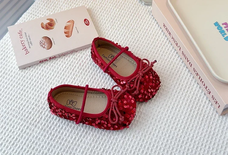 Girls' Shoes 2025 Spring New Fashion Little Girl Sequin Princess Shoes Soft Sole Girls' Shallow Mouth Single Shoes Breathable