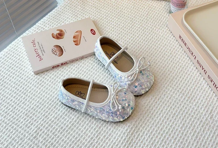 Girls' Shoes 2025 Spring New Fashion Little Girl Sequin Princess Shoes Soft Sole Girls' Shallow Mouth Single Shoes Breathable