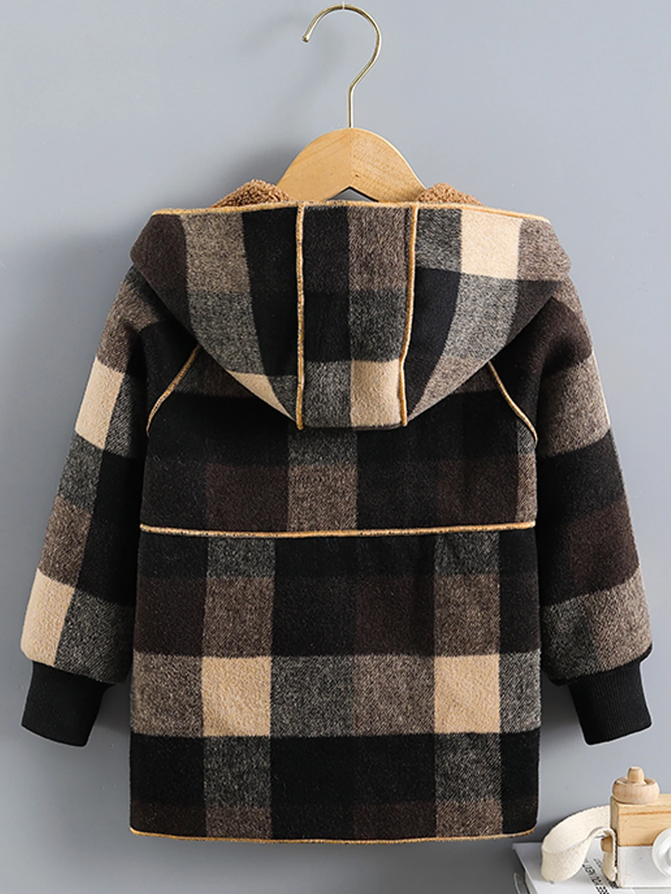 Children's Clothing Boys' Plaid Hooded Mid-Length Spring and Autumn Jacket, Winter Open-Front Outerwear, Comfortable Raglan Sleeves