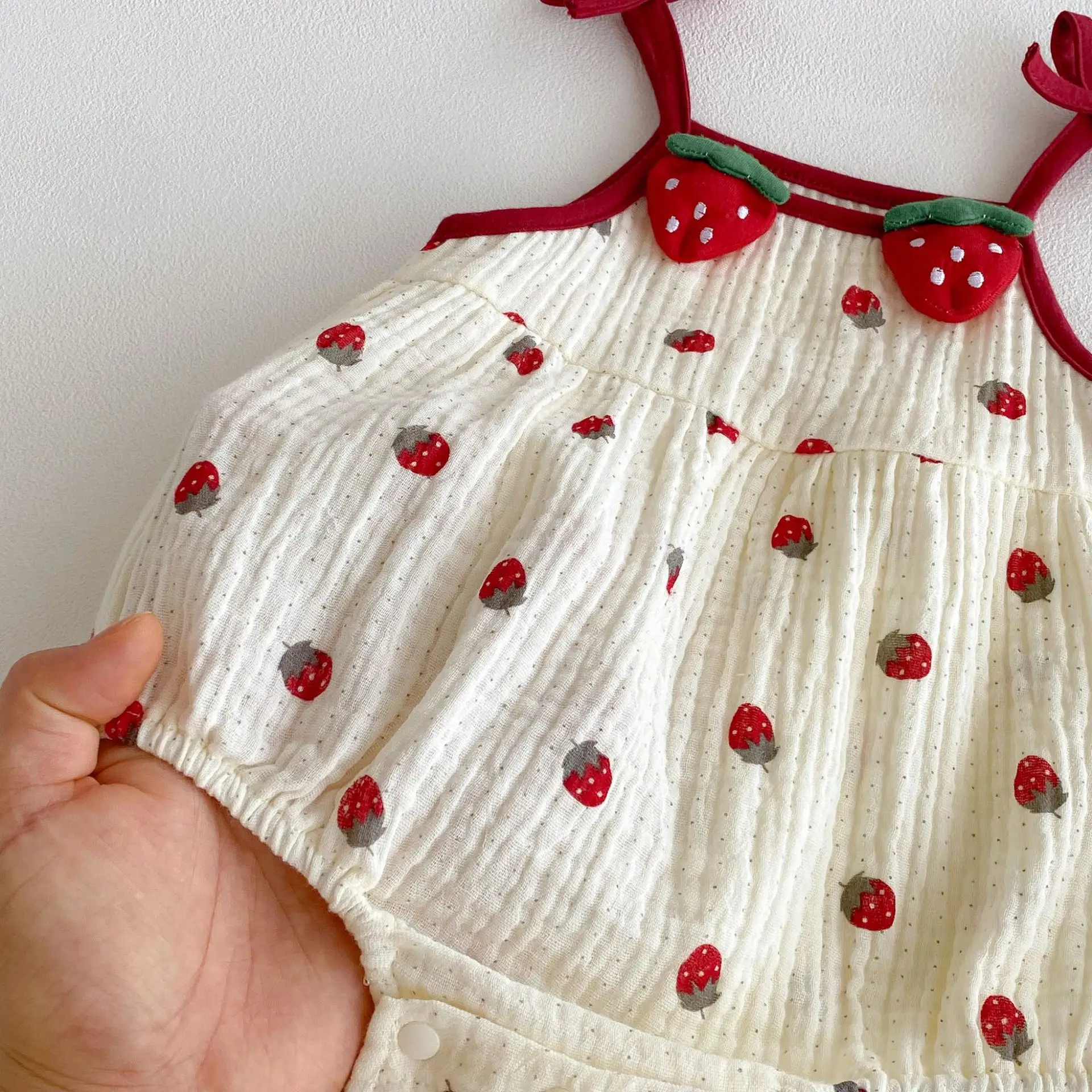 2026 Summer Cute Baby Bodysuit Strawberry Pattern Camisole One Piece Clothing Yellow Sleeveless Clothes for Toddler Girls