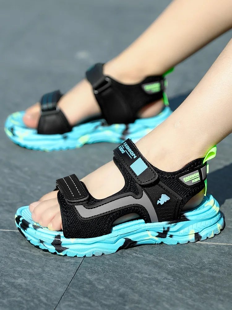 New Summer Beach Water Children Sandals Fashion Shoes Lightweight Non-slip Soft Bottom Shading Leather Boys Comfortable