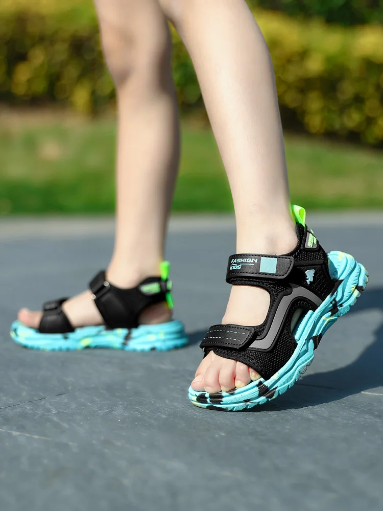 New Summer Beach Water Children Sandals Fashion Shoes Lightweight Non-slip Soft Bottom Shading Leather Boys Comfortable