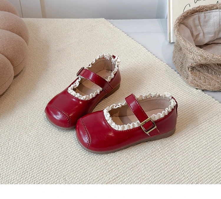 2025 New Children's Flats Simple Lolita Girls Princess Leather Shoes Walking Versatile Sweet Pleated Kids Causal Fashion Shoes