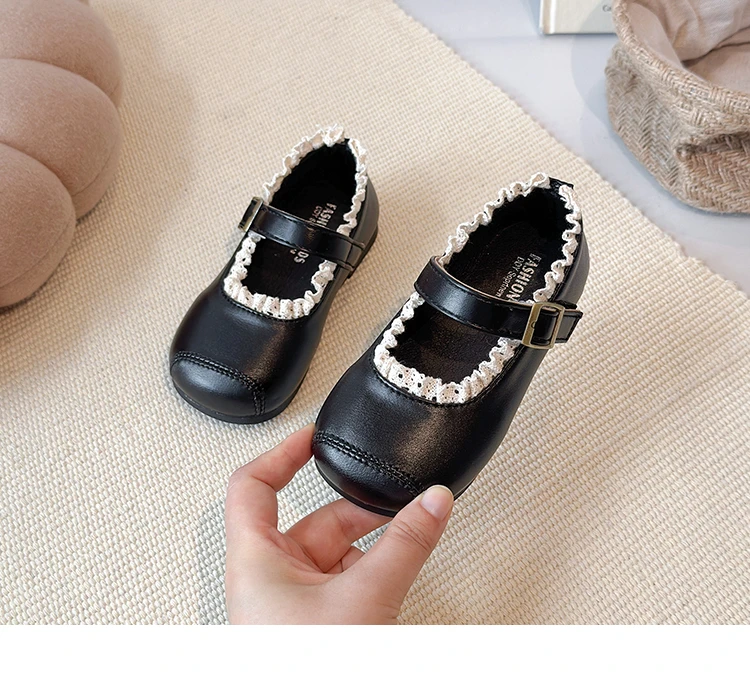 2025 New Children's Flats Simple Lolita Girls Princess Leather Shoes Walking Versatile Sweet Pleated Kids Causal Fashion Shoes