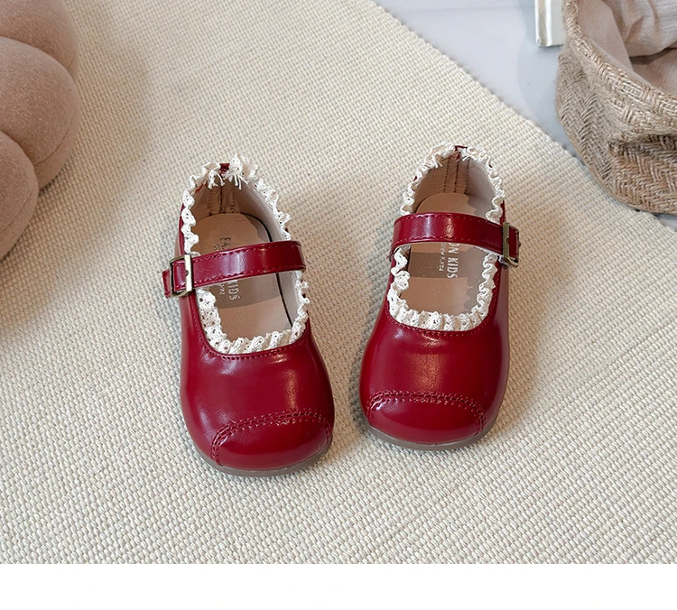 2025 New Children's Flats Simple Lolita Girls Princess Leather Shoes Walking Versatile Sweet Pleated Kids Causal Fashion Shoes