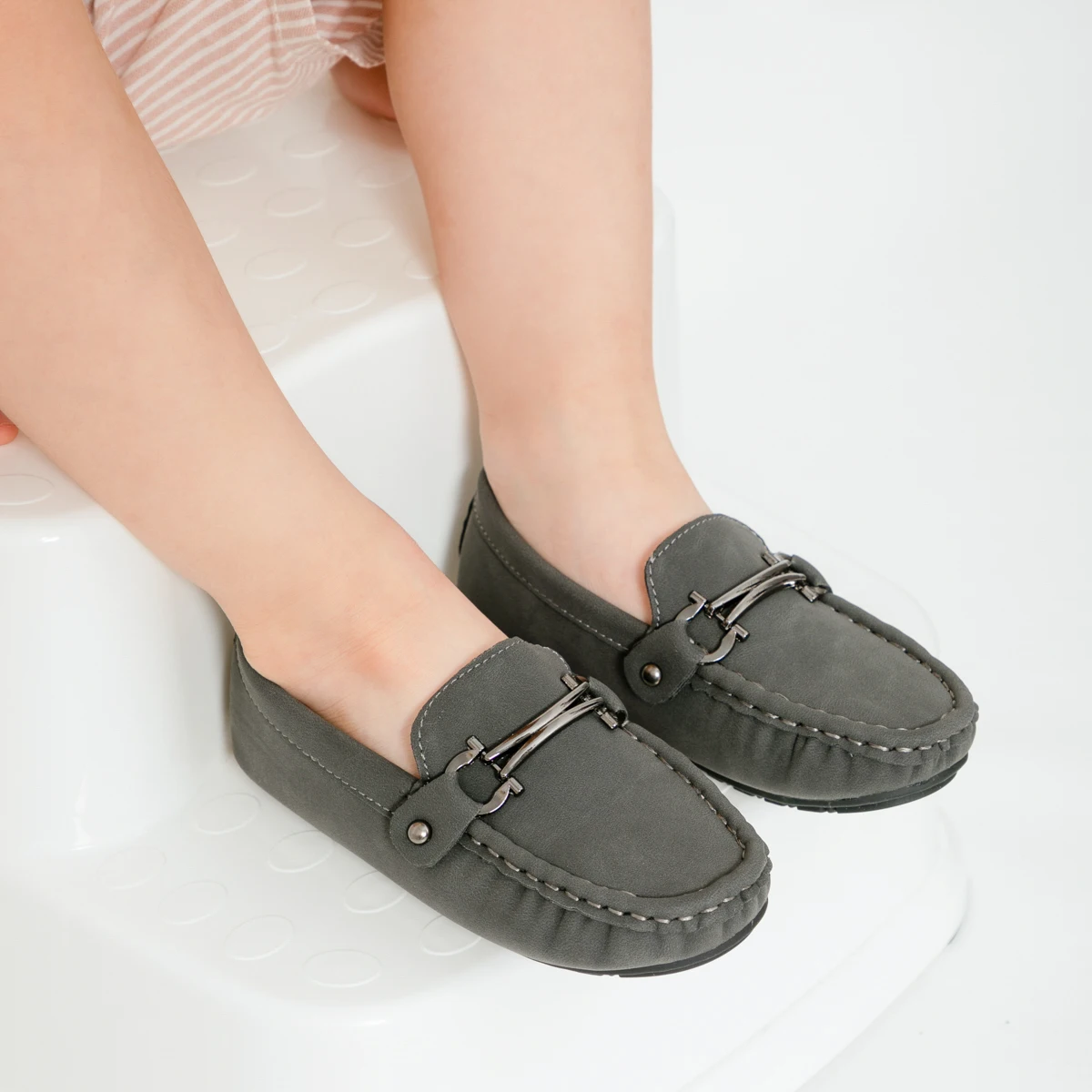 Boys Loafers British Style Kids Dress Shoes Slip On Moccasins Children Flat School Shoes for Wedding Party Formal Performance