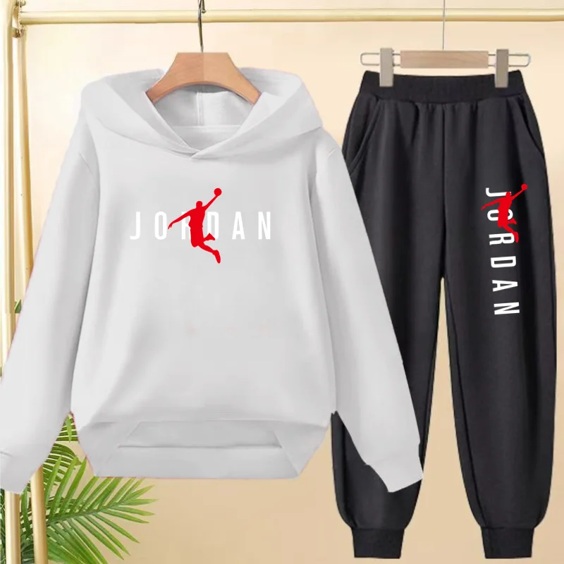 The Children's Sweatshirt L Basketball Set Is Suitable for Boys and Girls Aged 3 to 12featuring a Pullovers,hoodies and Trousers