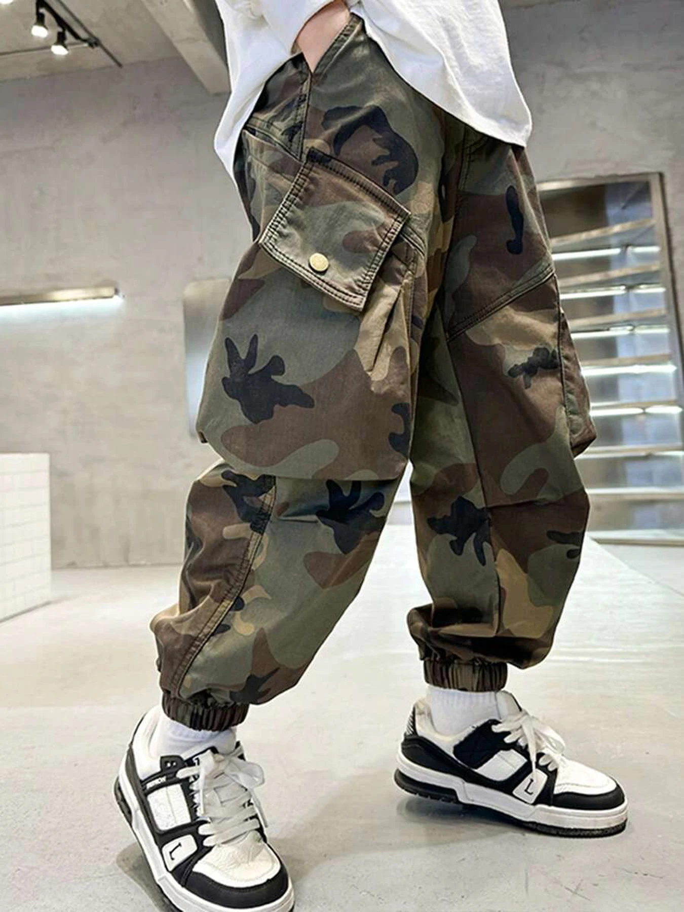 Boys' overalls, camouflage pattern, digital printing, multi-pocket practical pants, large children's size 7-14 years old.