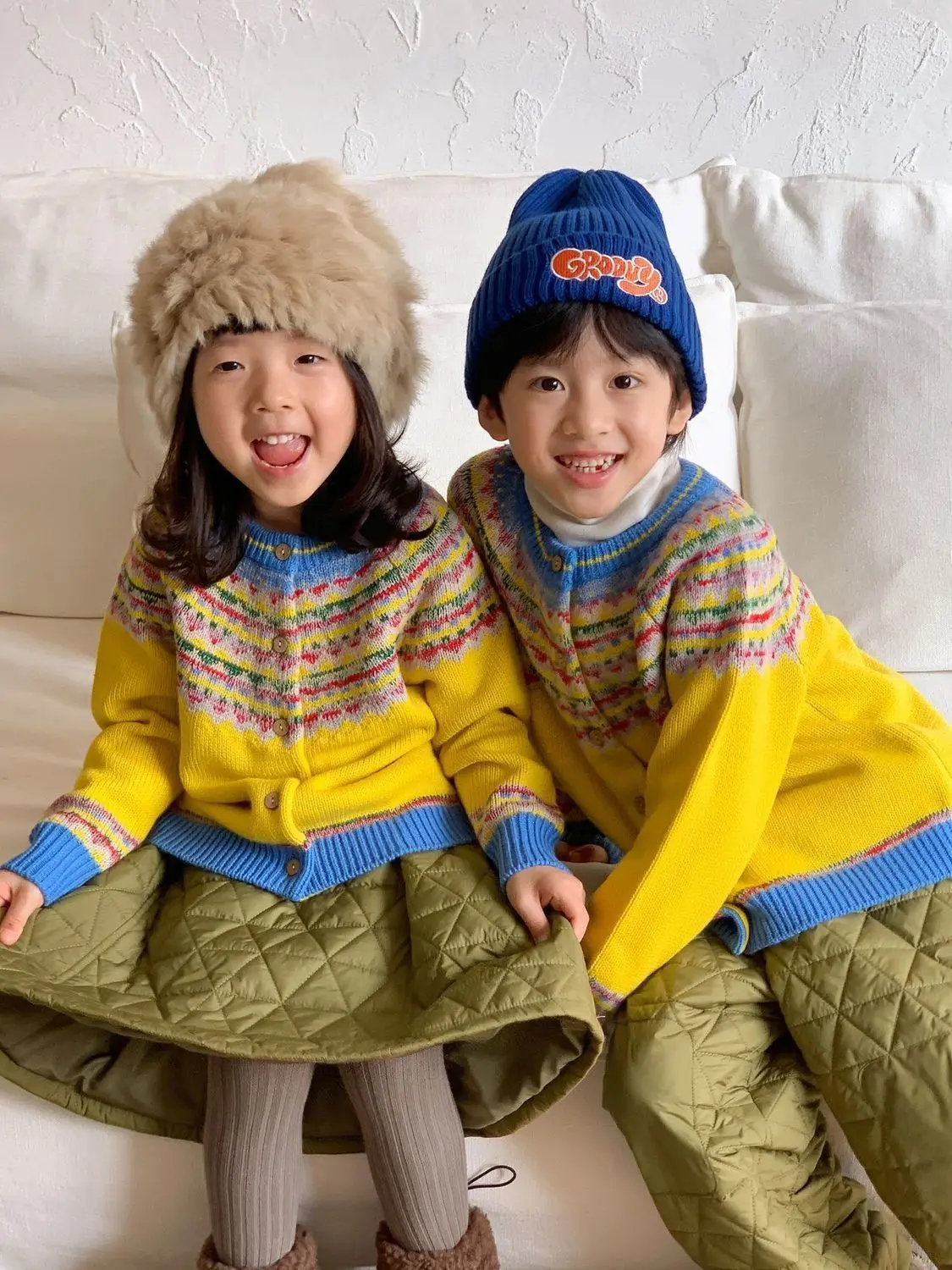 Korean Style Children's Clothing2026New Winter Vintage Fair Isle Jacquard Knit Cardigan for Girls