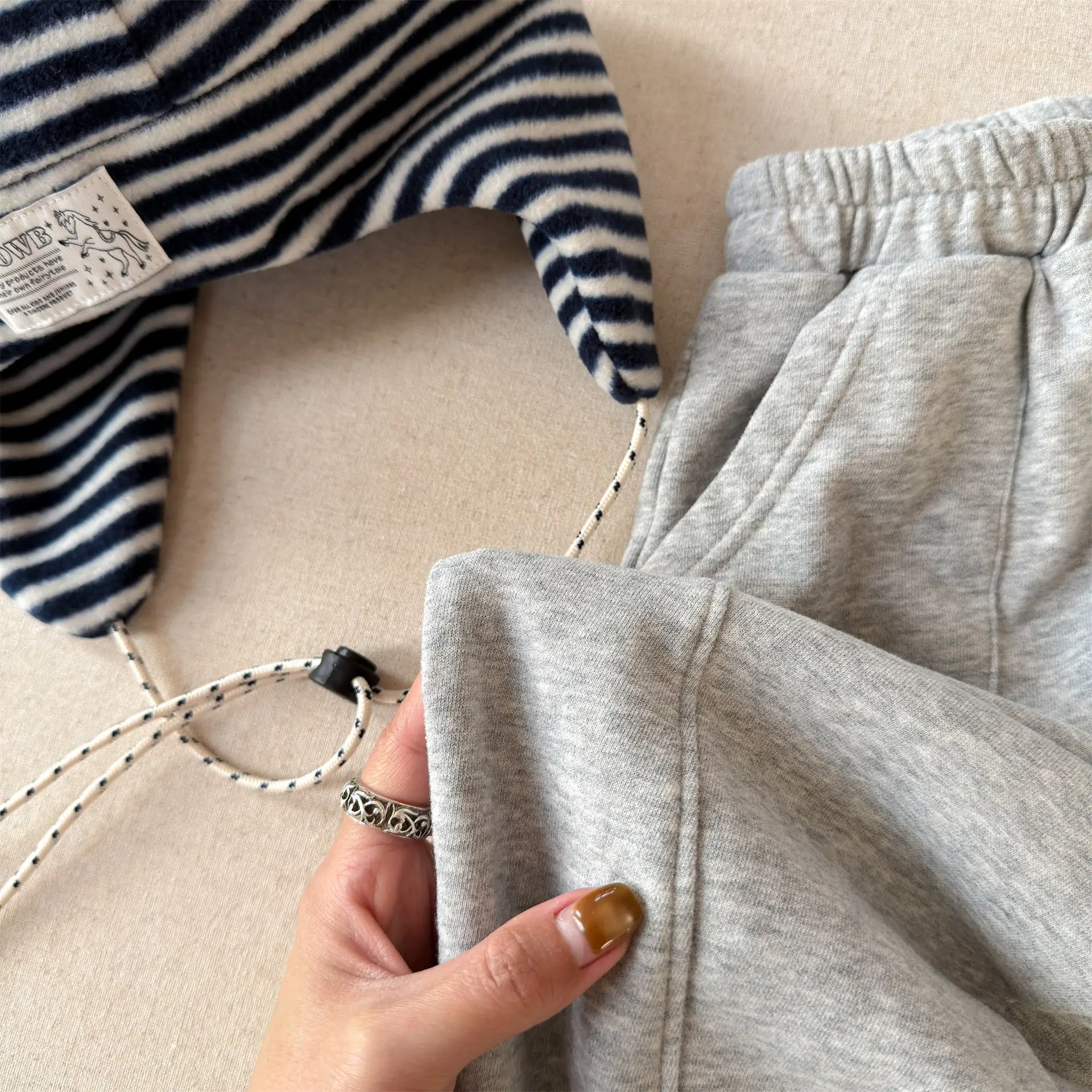 2026 Spring New Children Loose Sweatpants For Boys Girls Letter Casual Pants Baby Cotton Trousers Fashion Kids Clothes
