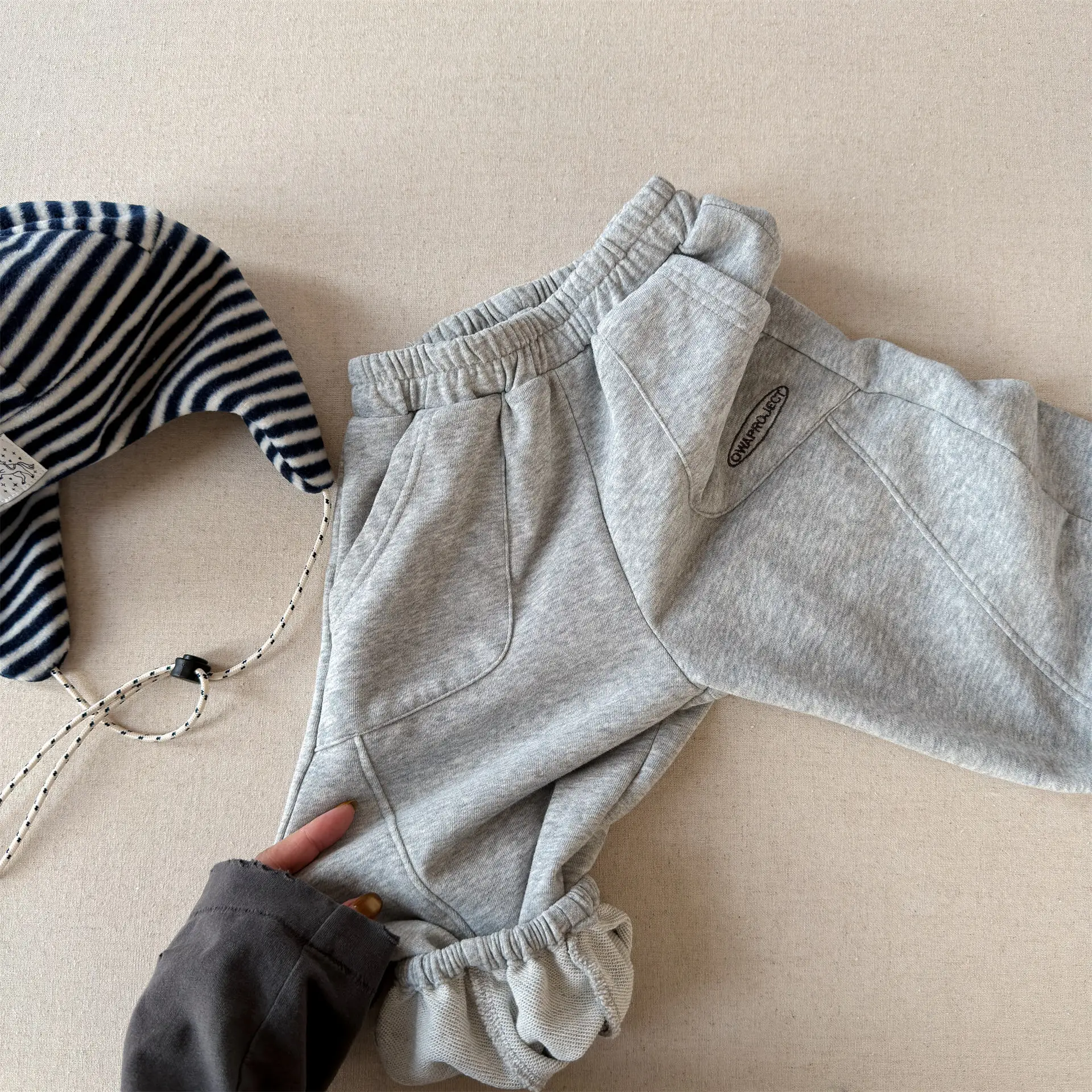 2026 Spring New Children Loose Sweatpants For Boys Girls Letter Casual Pants Baby Cotton Trousers Fashion Kids Clothes