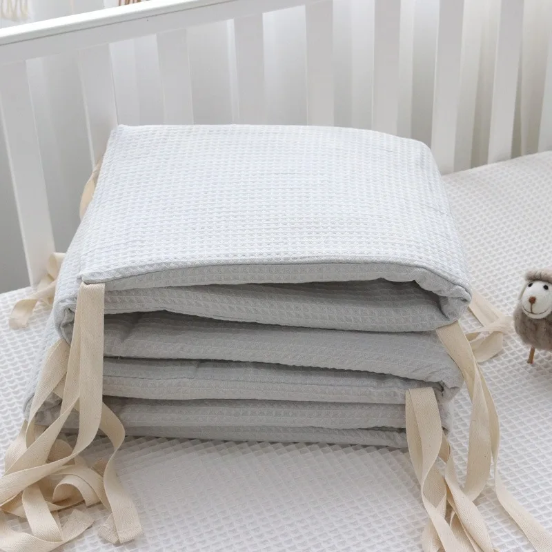 One-piece Waffle Gauze Cotton Washable Baby Crib Bumper Set for Newborns To Prevent Bumps and Falls