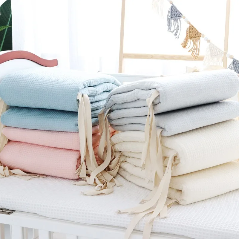 One-piece Waffle Gauze Cotton Washable Baby Crib Bumper Set for Newborns To Prevent Bumps and Falls