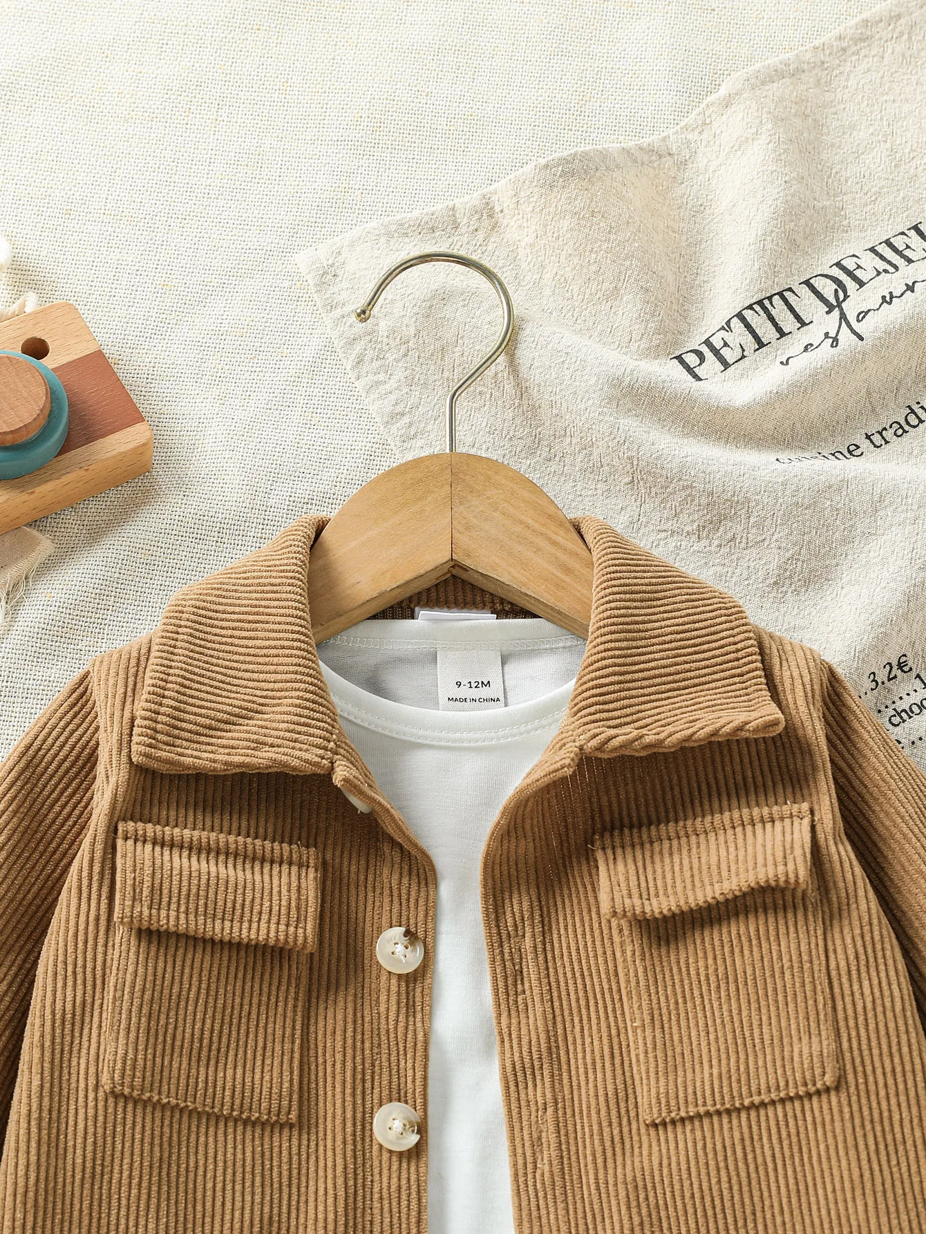 Four-Season Baby Boy Jacket and Pants Two-Piece Set, Stylish and Versatile, Suitable for Everyday Wear, Classic and Durable for Outings
