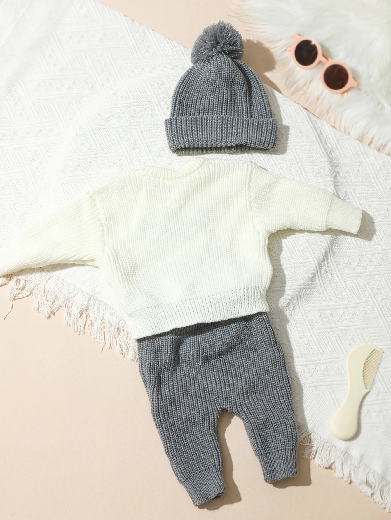 Ylsteed 3 Pcs Set Knitting Newborn Boy Photography Clothes "Just Arrived" Embroidery Khaki Baby Outfits Sweater Baby Shower Gift
