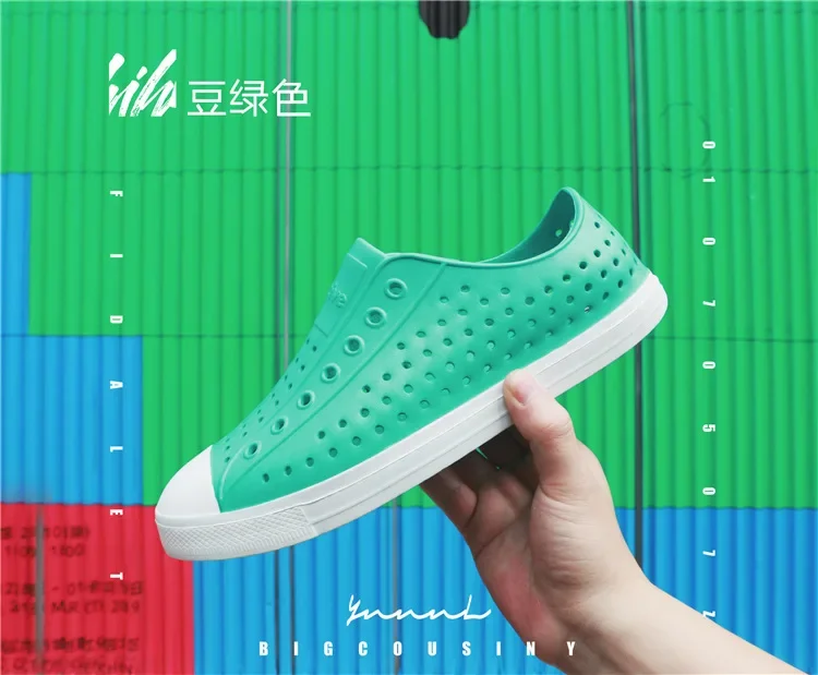 EVA Anti-slip Sports Sandals Slipper Big Child Sandal Unisex Garden Hole Shoe Summer Men Women Sandals Beach Wading Hollow Shoes
