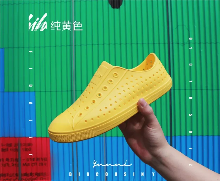 EVA Anti-slip Sports Sandals Slipper Big Child Sandal Unisex Garden Hole Shoe Summer Men Women Sandals Beach Wading Hollow Shoes