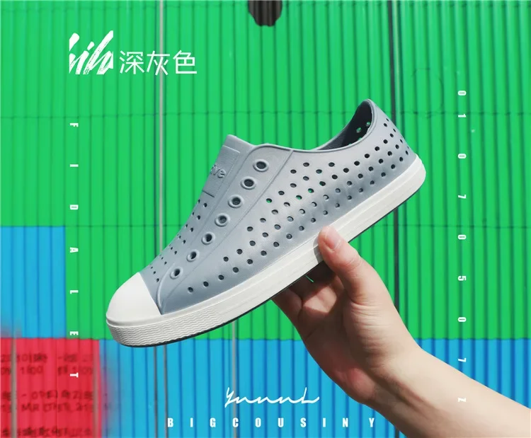 EVA Anti-slip Sports Sandals Slipper Big Child Sandal Unisex Garden Hole Shoe Summer Men Women Sandals Beach Wading Hollow Shoes