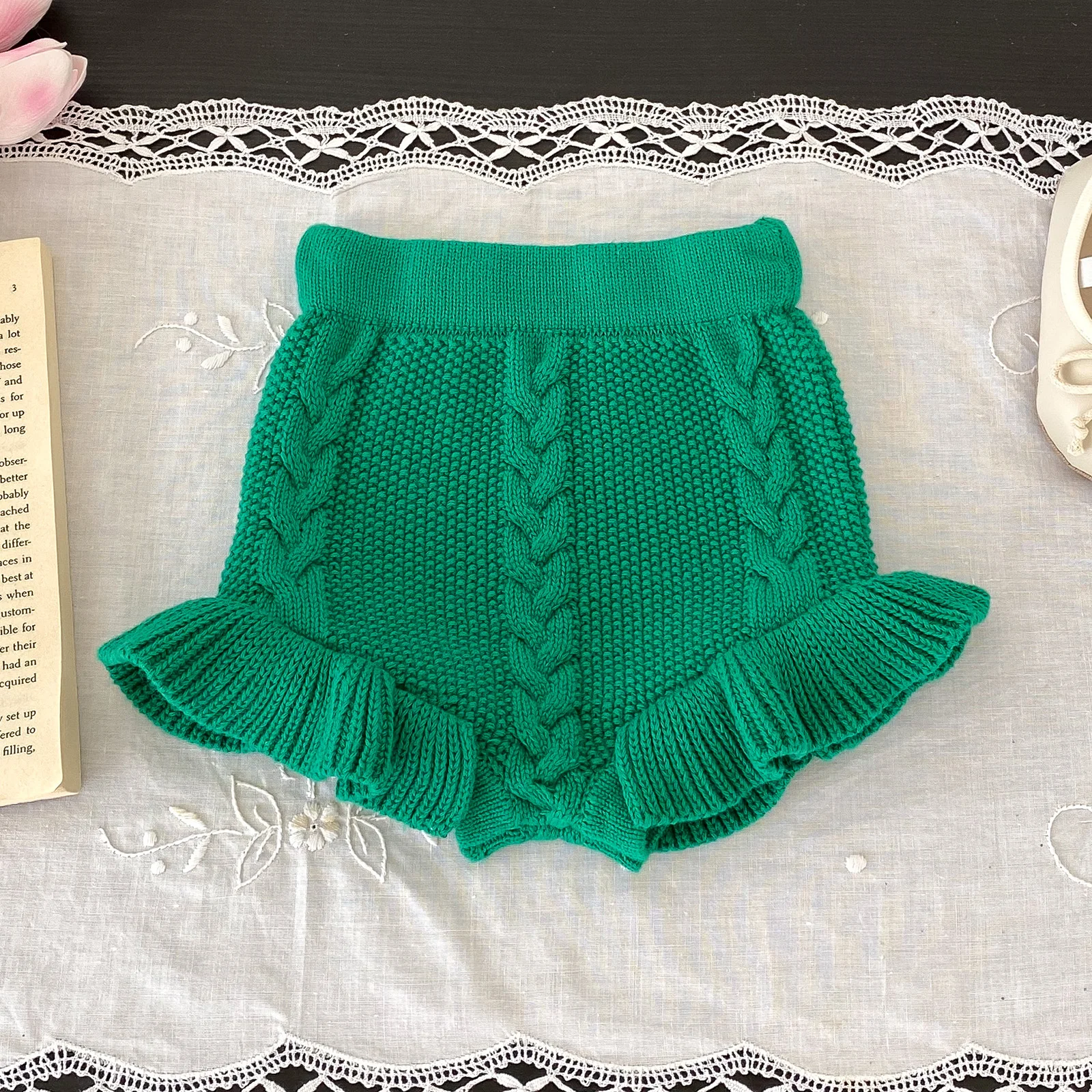 Autumn Baby Girls Knitted Shorts Children Bloomer Toddler Princess PP Shorts Kids Girls Ruffle Edge Lovely Lotus Butt Shorts