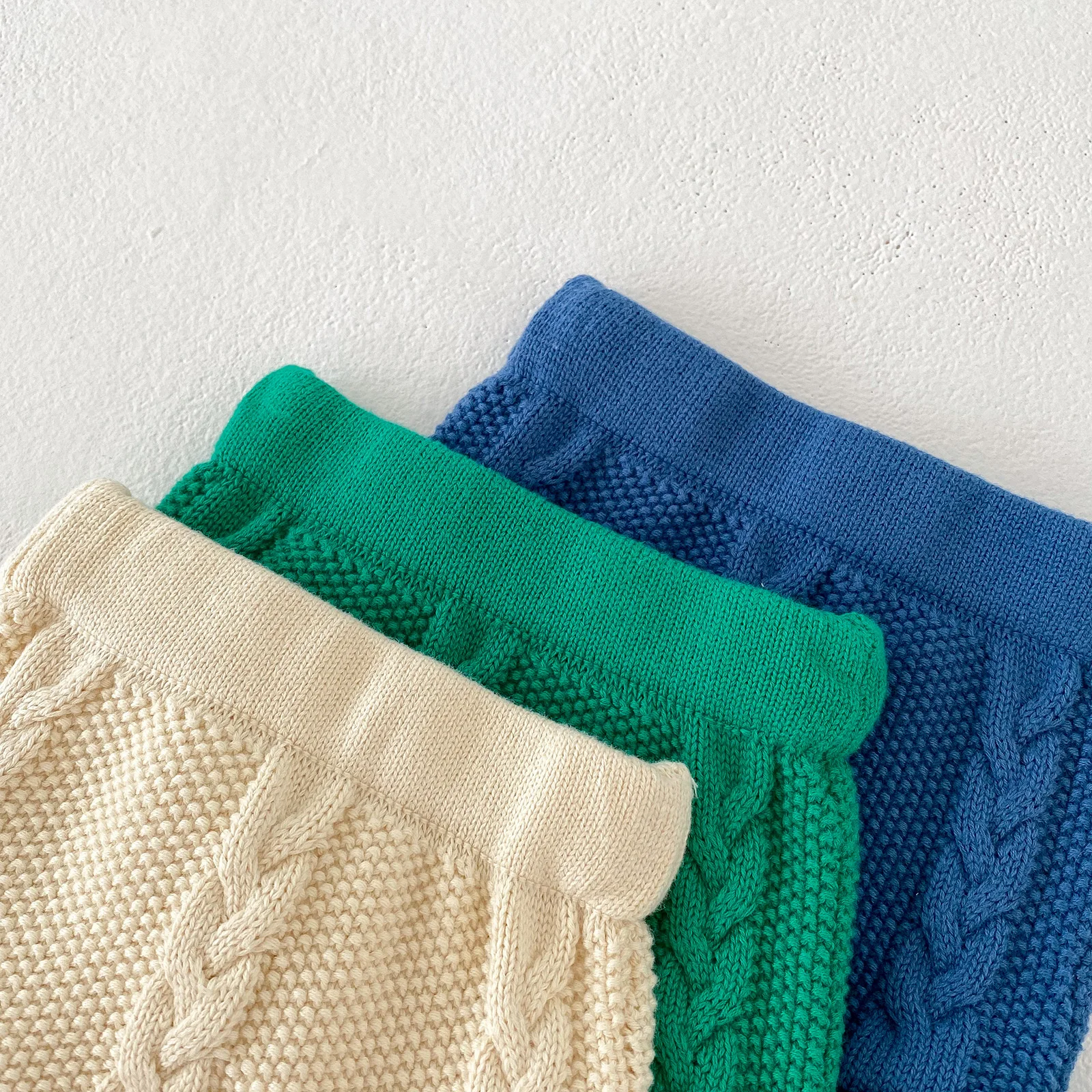 Autumn Baby Girls Knitted Shorts Children Bloomer Toddler Princess PP Shorts Kids Girls Ruffle Edge Lovely Lotus Butt Shorts