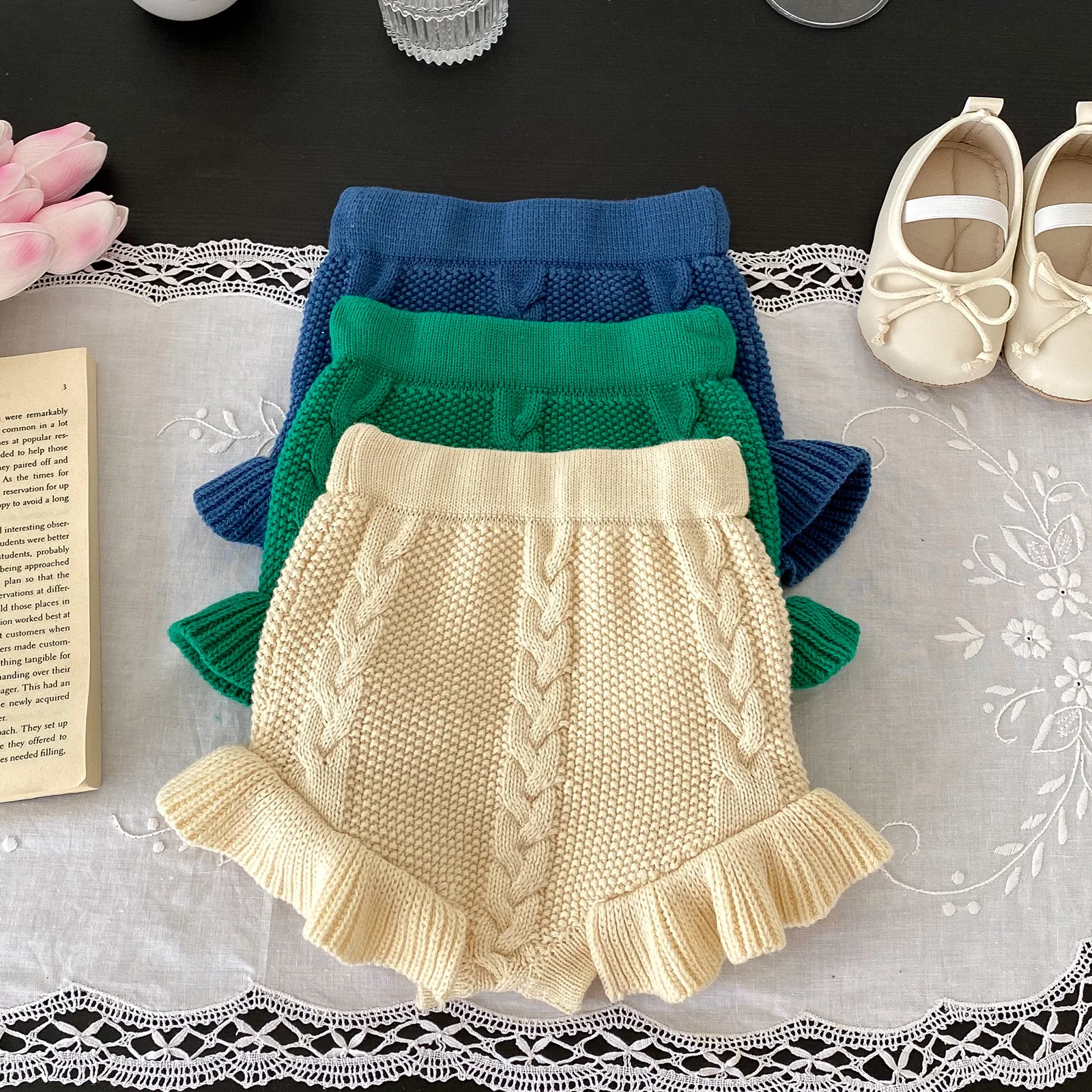 Autumn Baby Girls Knitted Shorts Children Bloomer Toddler Princess PP Shorts Kids Girls Ruffle Edge Lovely Lotus Butt Shorts