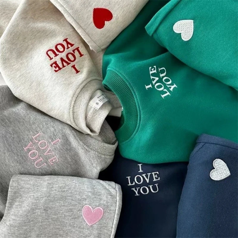 TZ2489 Korean Style Spring Autumn Children's Clothing Set with Letter Heart Design Comfortable Sweatshirt And Sweatpants