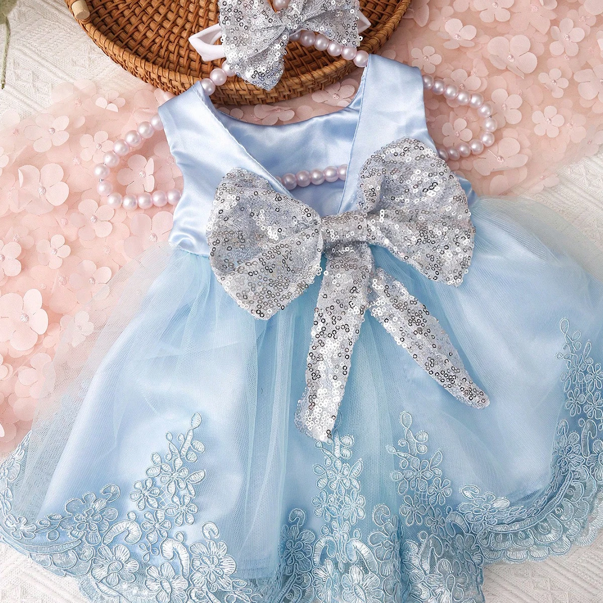 Ylsteed Newborn Photography Outfits Girl Big Bow Lace Dress with Glitter Bow Headband 100 Days Baby Girl Photoshoot Picture Gown