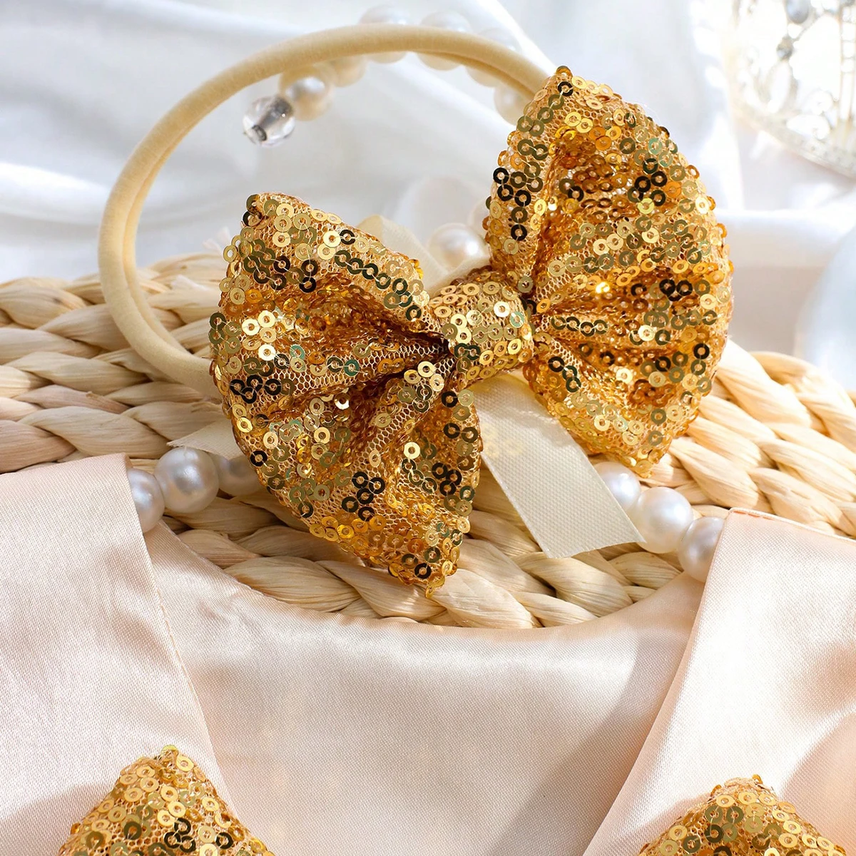 Ylsteed Newborn Photography Outfits Girl Big Bow Lace Dress with Glitter Bow Headband 100 Days Baby Girl Photoshoot Picture Gown