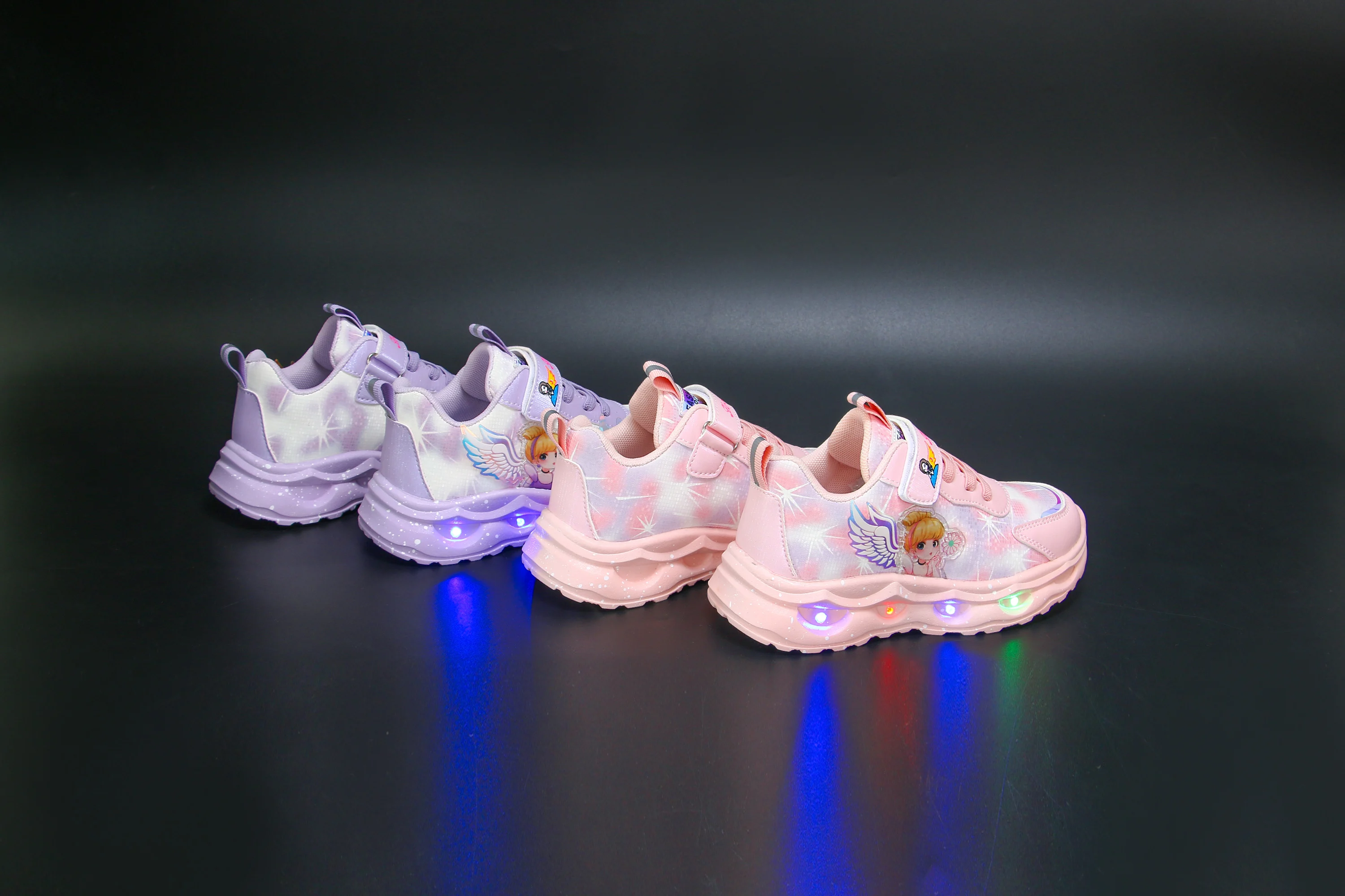 Girls' Cute and Fashionable Cartoon Princess Casual Shoes Led Wings Comfortable Sneakers