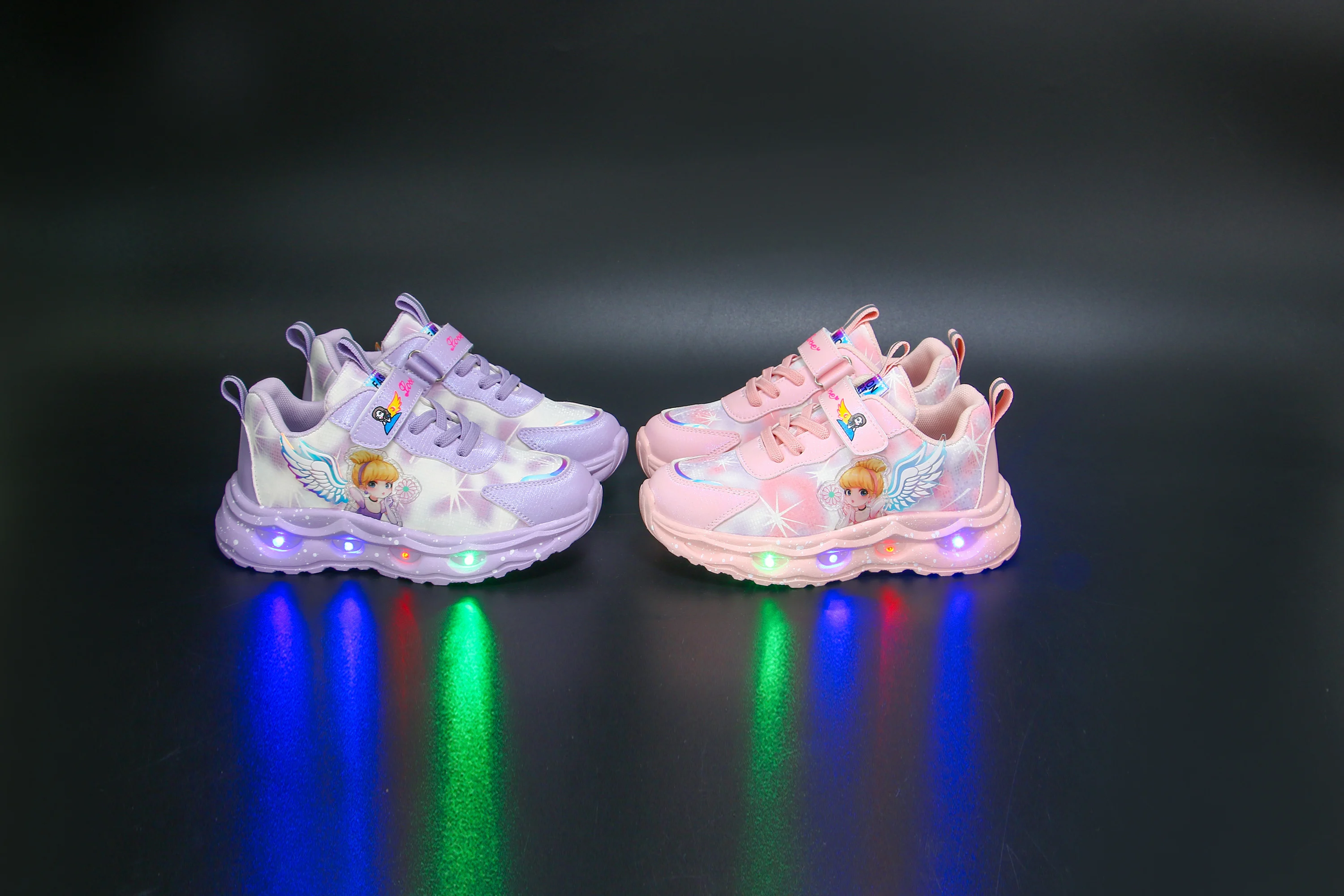 Girls' Cute and Fashionable Cartoon Princess Casual Shoes Led Wings Comfortable Sneakers