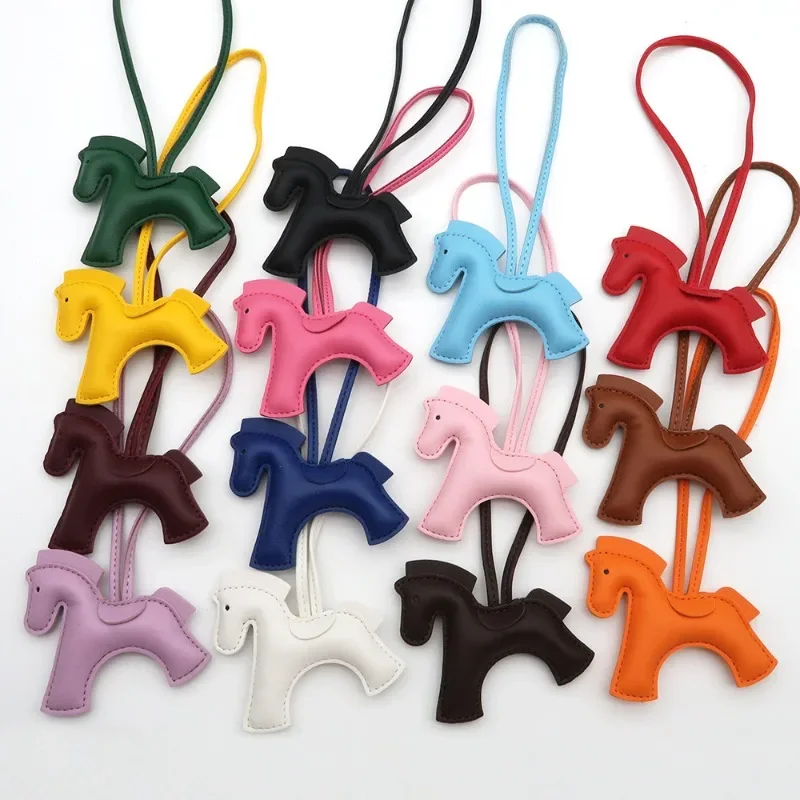 Fashion Horse Keychain All-around PU Leather Horses Embellishment for Female Car Key Chain Handbag Decoration Jewelry Gifts