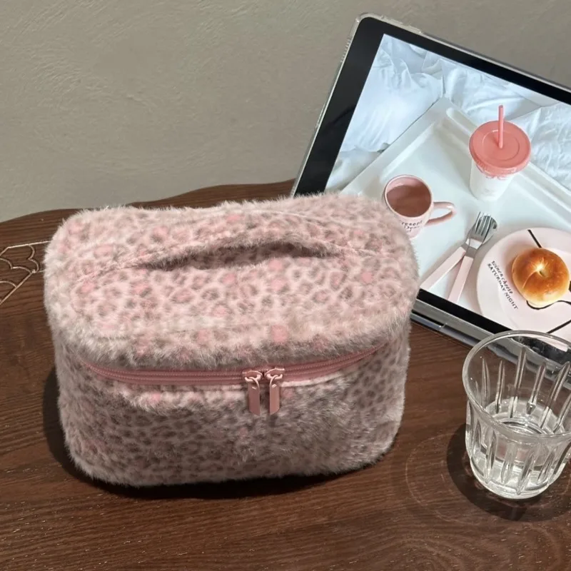 Wear-resistant Travel Toiletry Organizer Cute Storage CasePink Leopard Print Faux Fur Cosmetic Bag Women Plush Makeup Pouch